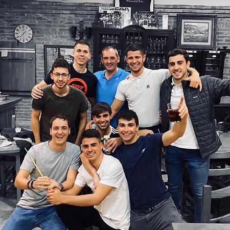 Hostal Ardoi Zizur Mayor Kültér fotó