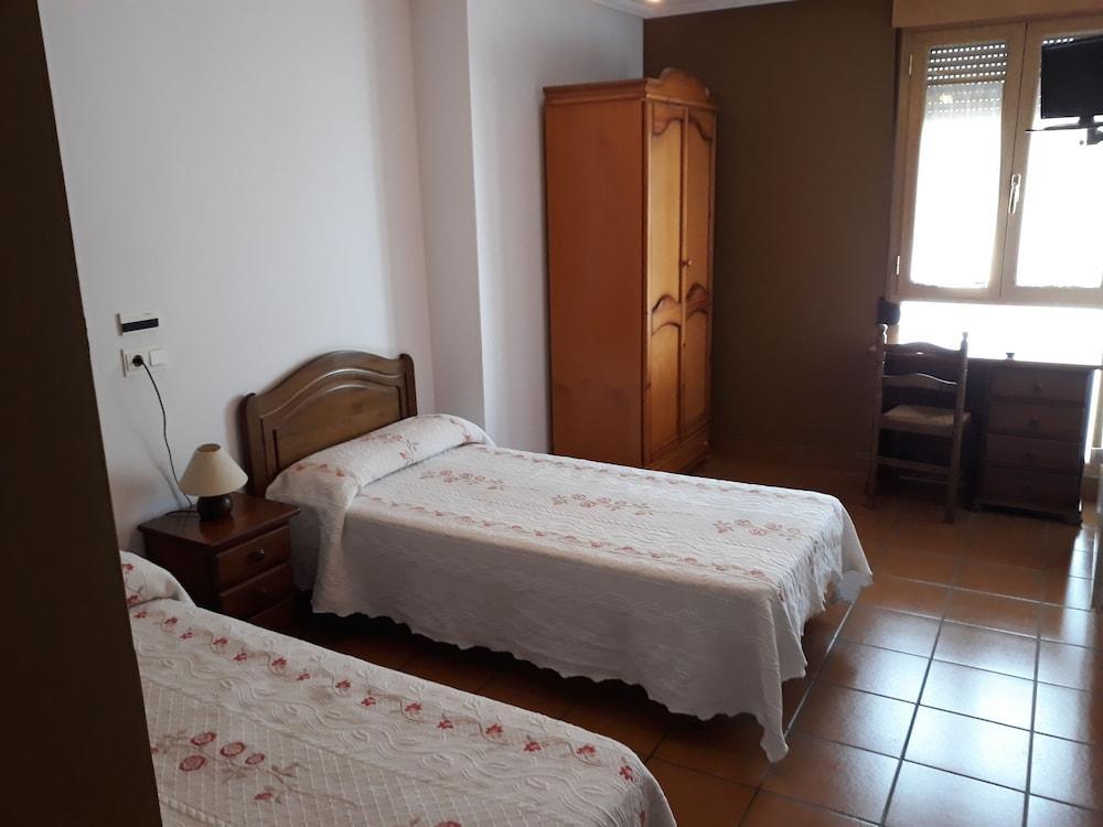 Hostal Ardoi Zizur Mayor Kültér fotó